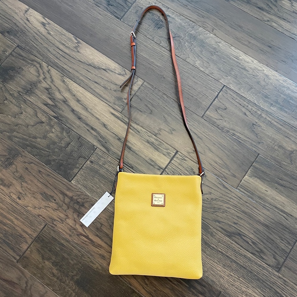 Dooney & Bourke Purse